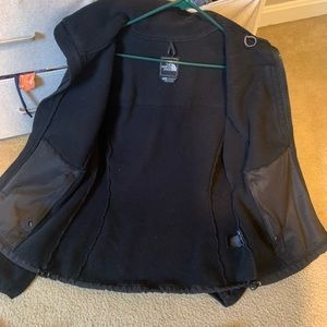 The NorthFace Women’s Small Jacket